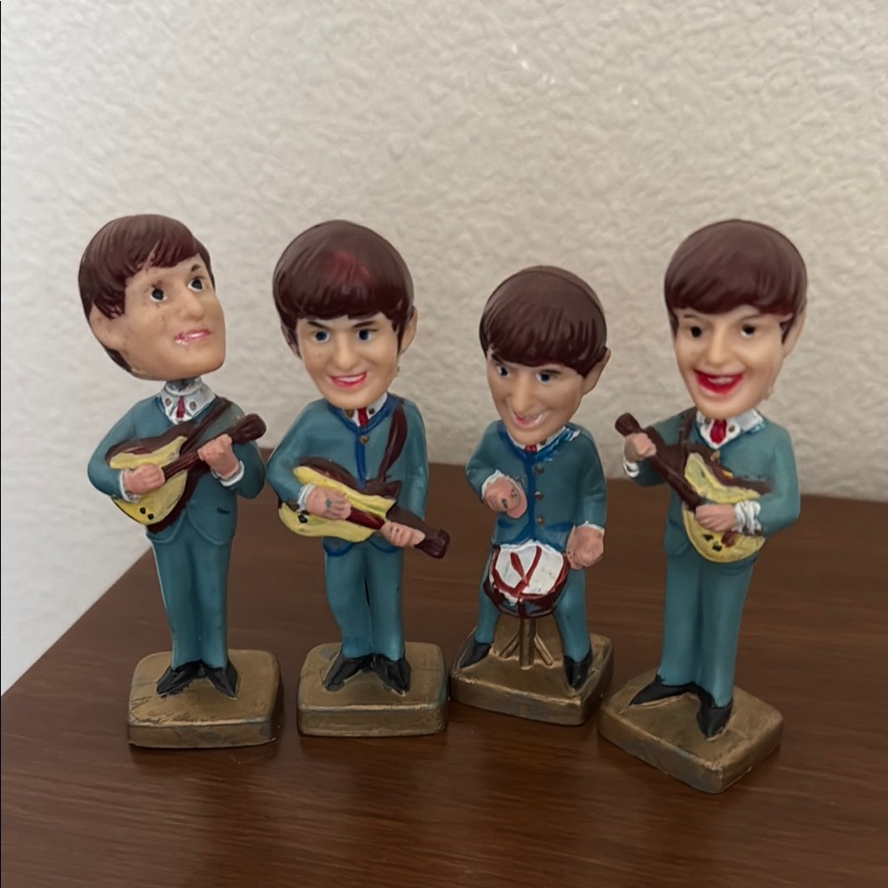 Beattles mini Bobblehead Figurine Set - Blue Suits